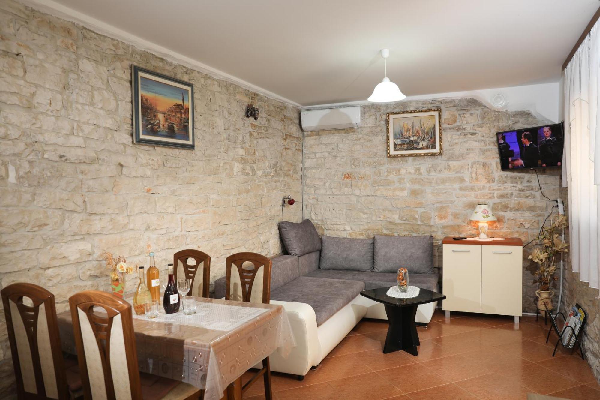 Apartments Faris Kanfanar Extérieur photo